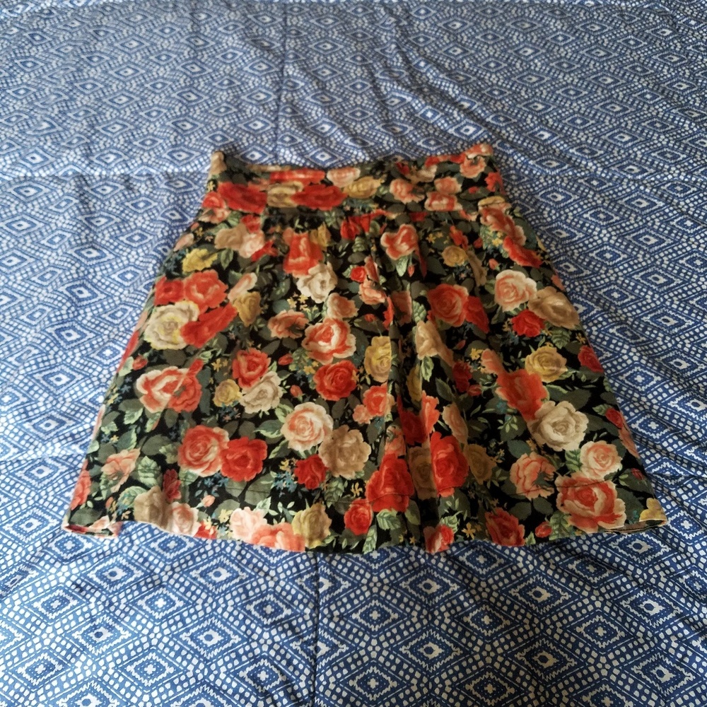 Floral Pleated Skirt